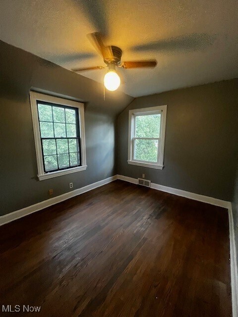 Building Photo - 26 Stanton Ave