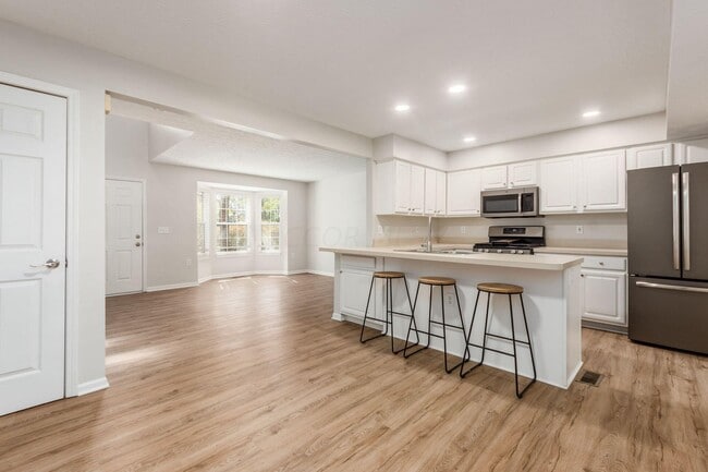 Building Photo - 3055 Glenloch Cir