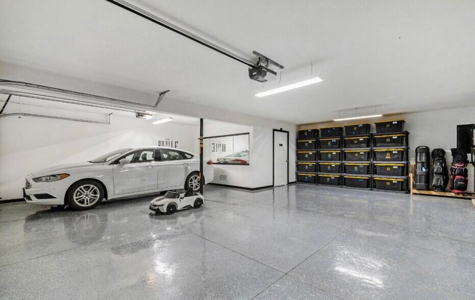 Building Photo - 5155 N 179th Ave