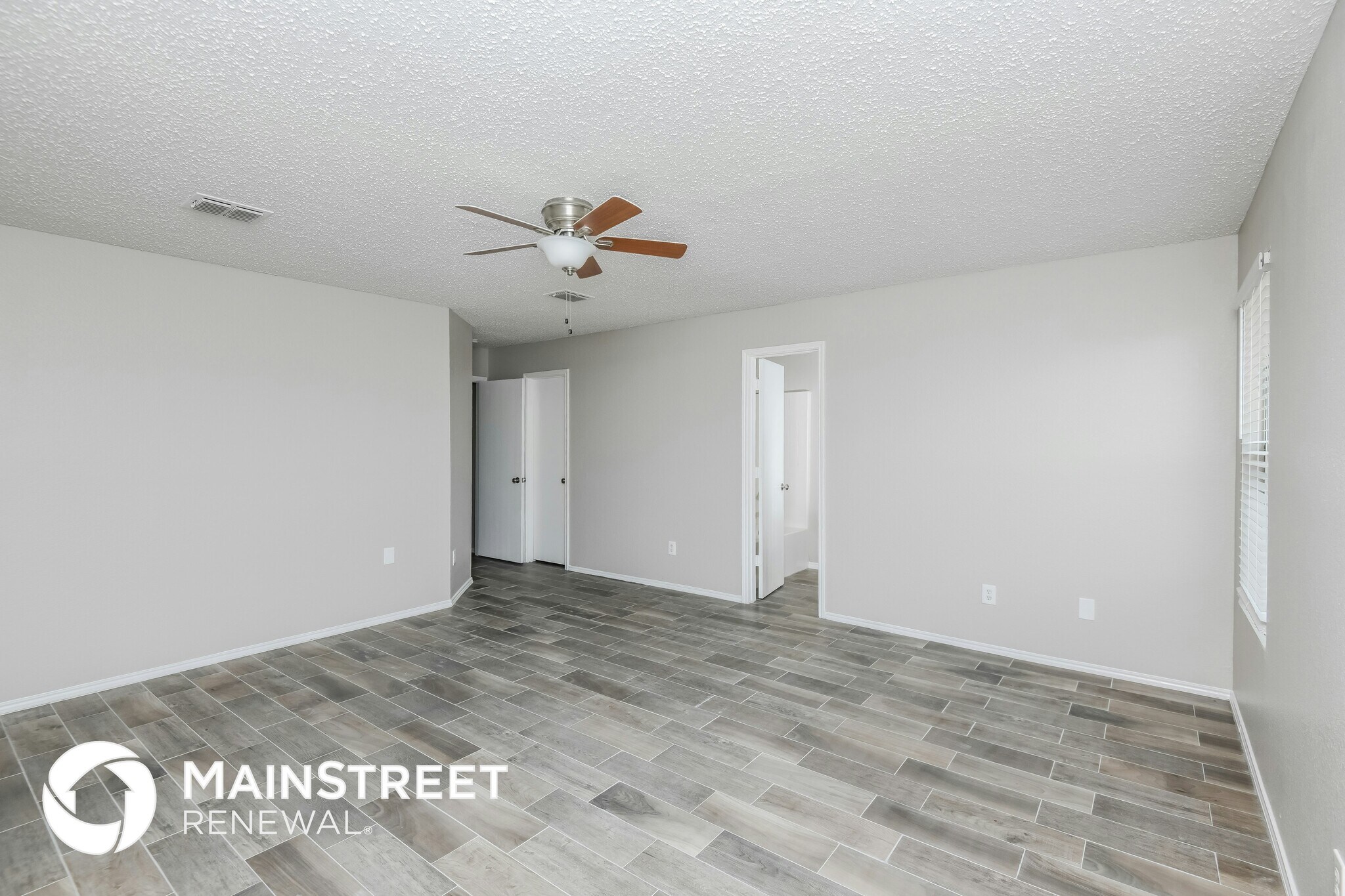 Building Photo - 6051 Guilia Dr