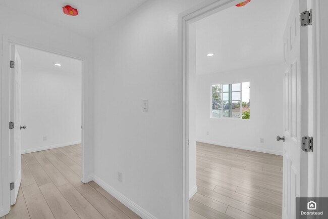 Building Photo - 6029 Del Amo Blvd