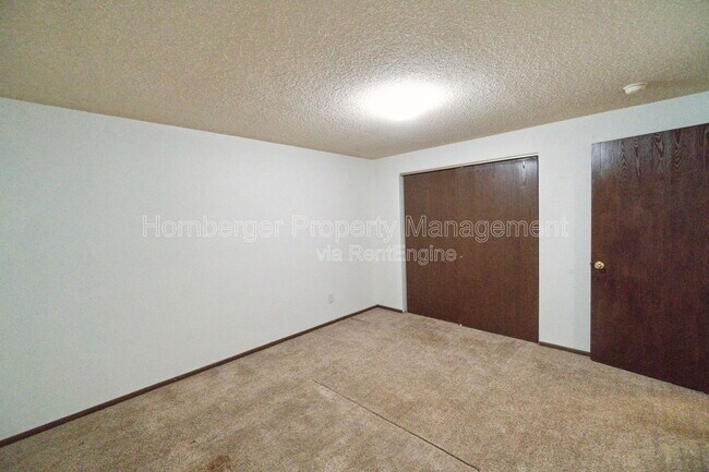 Building Photo - 7024 N Wiscomb St