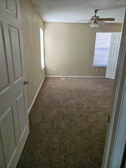 Building Photo - 22548 OK-49