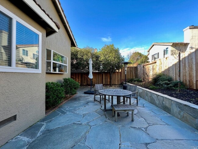 Building Photo - 2454 Wine Country Ave