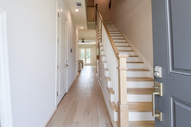 Building Photo - 25234 Calhoun Creek Dr