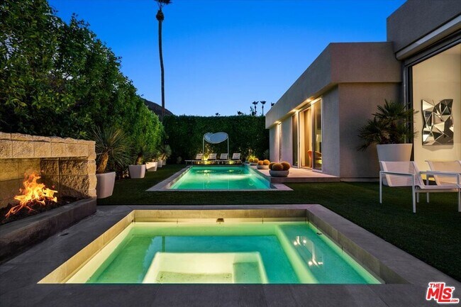 Building Photo - 1175 Los Robles Dr