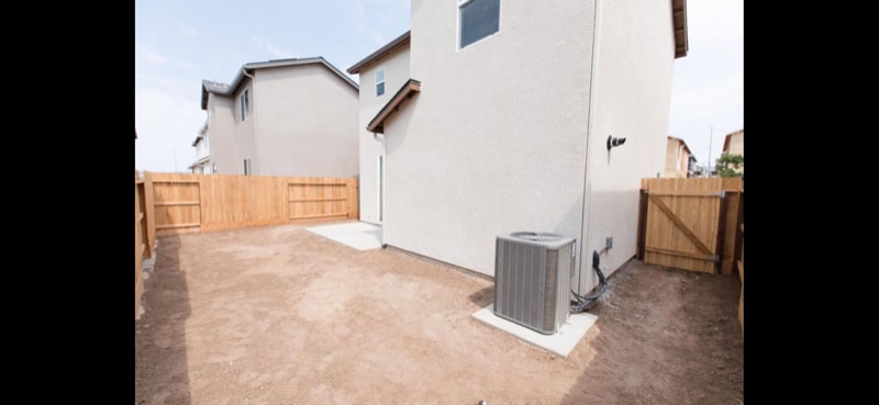 Building Photo - 2284 Columbus Dr