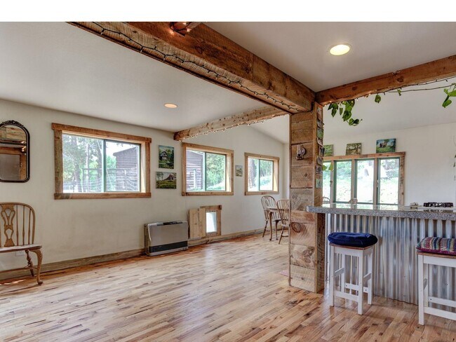 Building Photo - 173 Lodge Pole Way