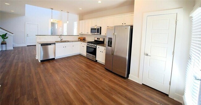 Building Photo - 162 Elisha Dr