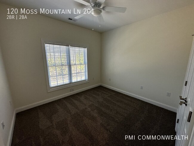 Building Photo - 120 Moss Mountain Ln