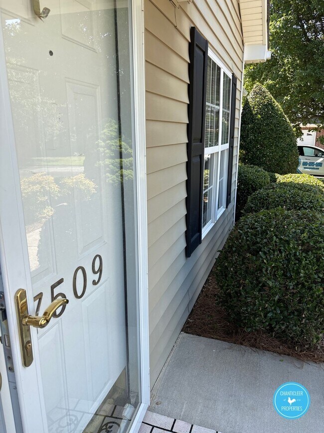 Building Photo - 7509 Riverside Ct