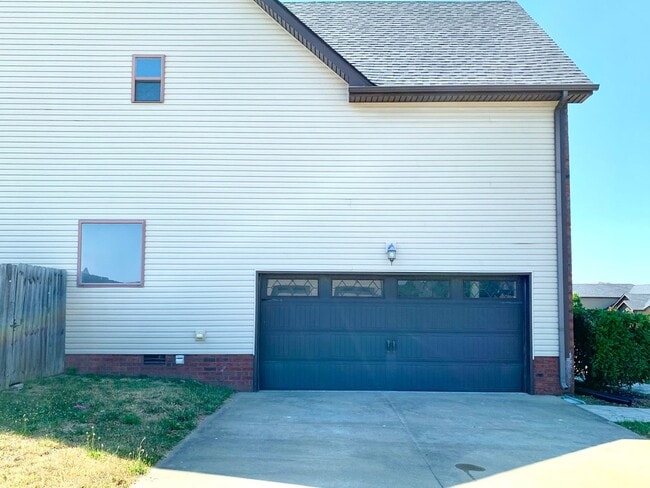 Building Photo - 3488 Sikorsky Ln