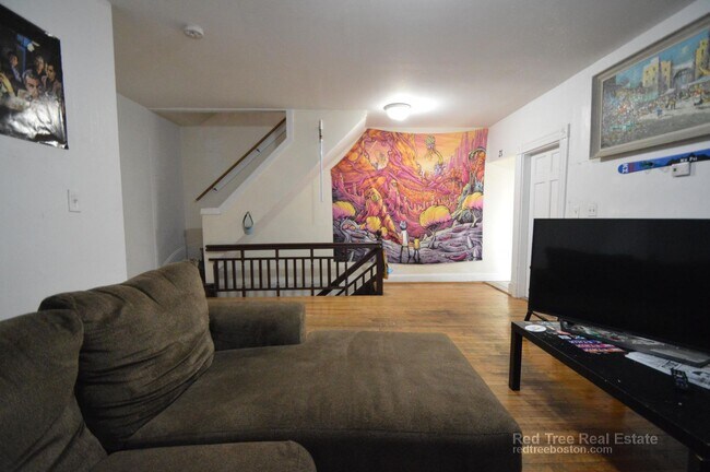 Building Photo - 19 Pratt St