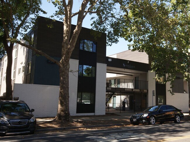 Building Photo - Fully remodeled studio apartment in gated community!