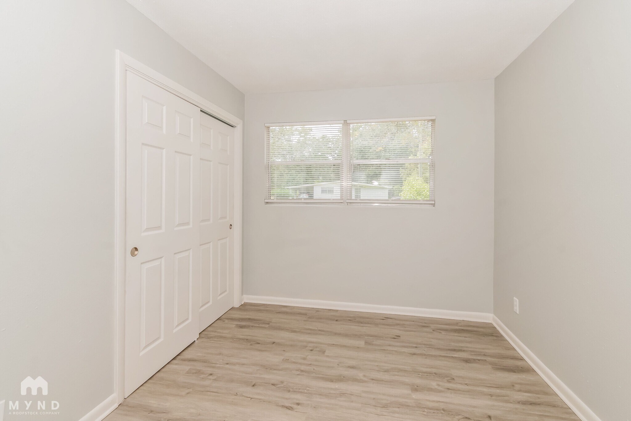 Building Photo - 1033 Busac Ave
