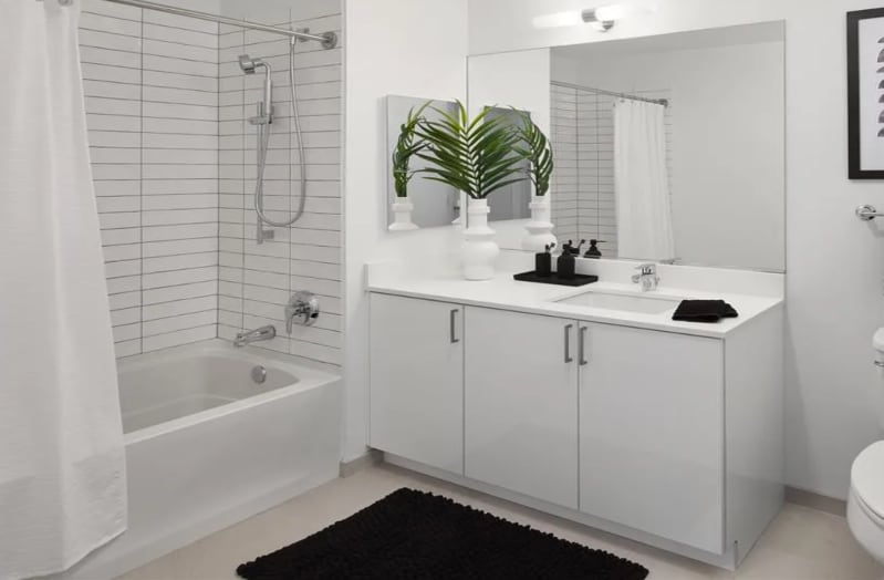 Building Photo - 799 W Van Buren St