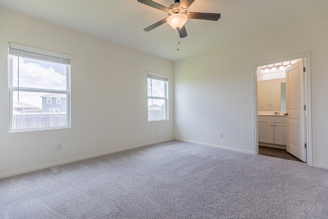 Building Photo - 141 Rubrum Rd