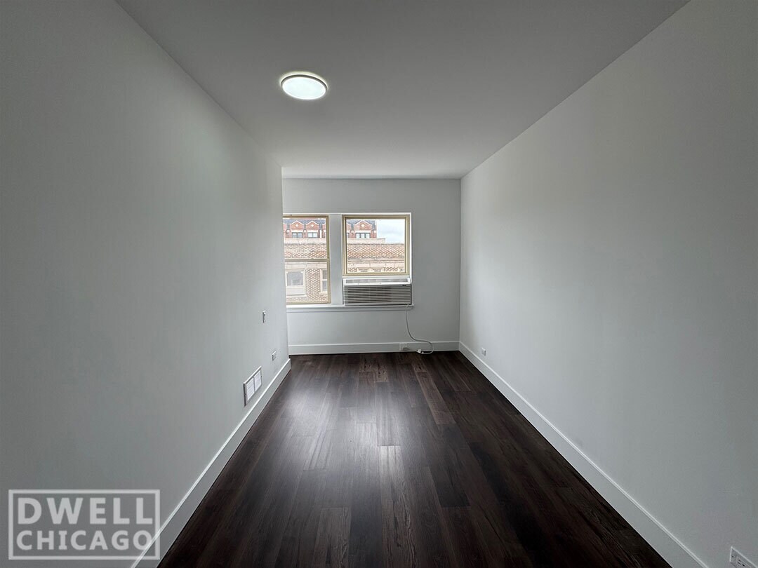 Building Photo - 5600 N Ashland Ave