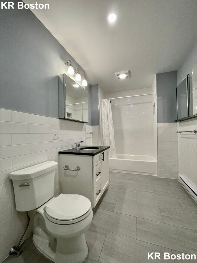 Building Photo - 60 Fenway