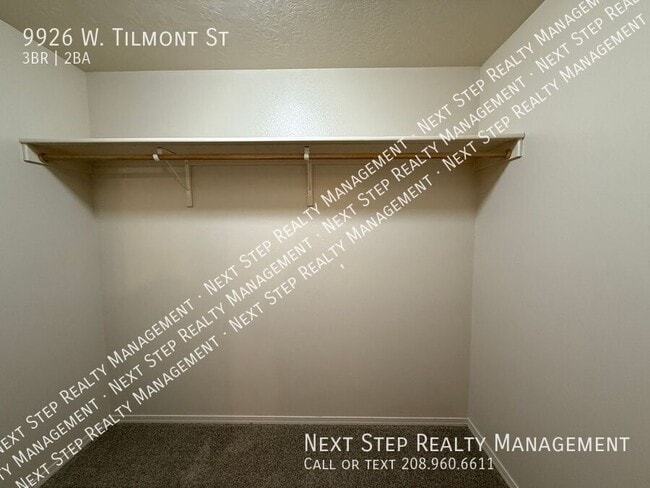Building Photo - 9926 W Tilmont St