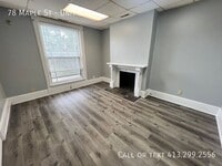 Building Photo - 78 Maple St