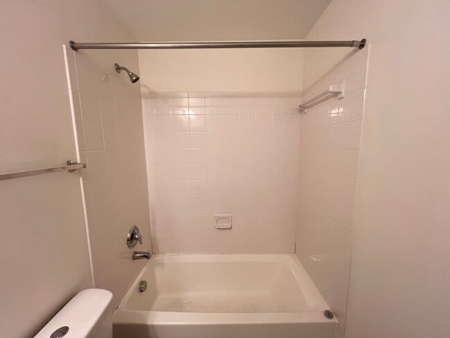 Building Photo - 357 Rolkin Rd