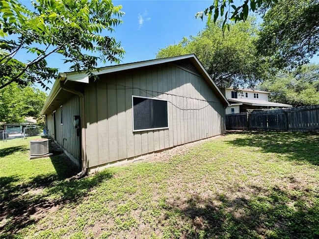 Building Photo - 1709 Morning Quail Dr