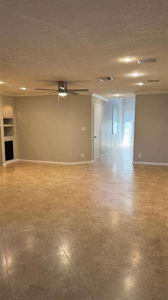 Building Photo - 2032 Discovery Cir W