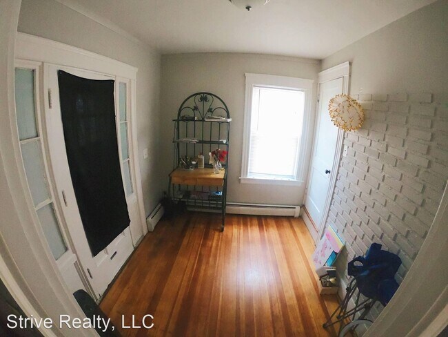 Building Photo - 5 br, 2 bath House - 266 Indiana Ave.