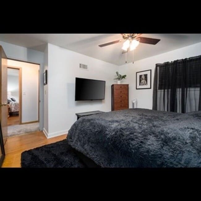 Building Photo - Beautiful 3-bedroom single family home jus...