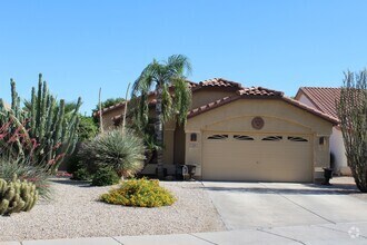 Building Photo - Gorgeous fully furnished home in Gilbert w...
