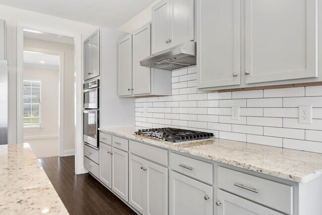 Building Photo - 797 Ravensdowne-