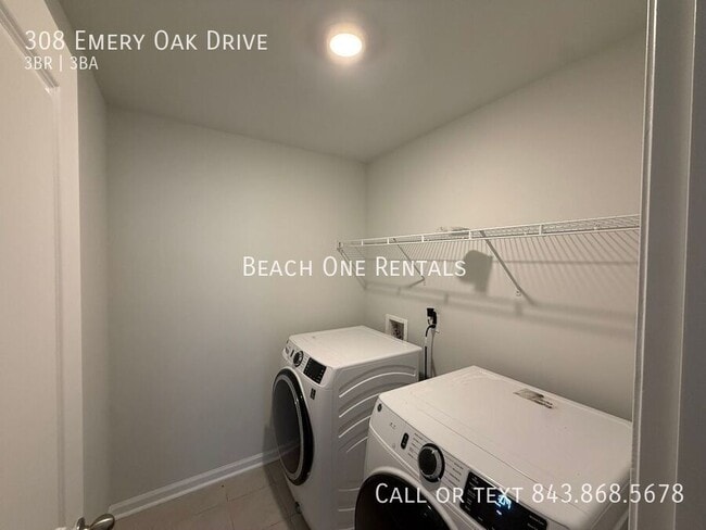 Building Photo - 308 Emery Oak Dr