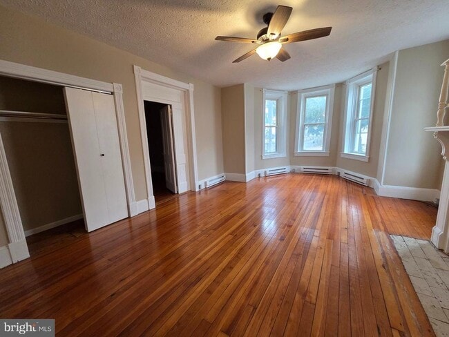 Building Photo - 378 National Ave