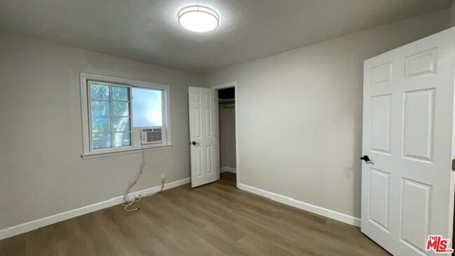 Building Photo - 4110 Ocean View Blvd