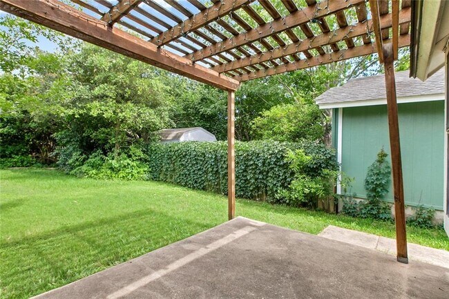 Building Photo - 10719 N Platt River Dr