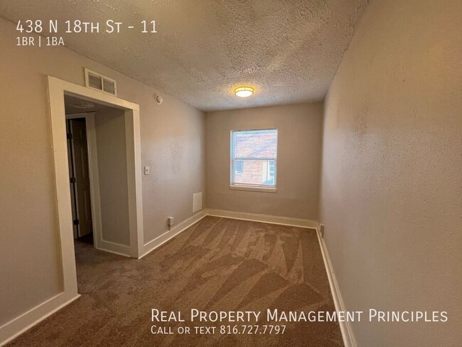 Building Photo - 438 N 18th St