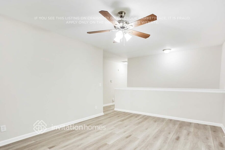 Building Photo - 2369 Brentford Pl