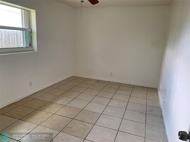 Building Photo - 2760 NW 58th Terrace