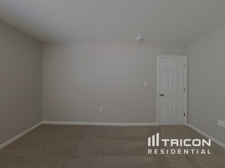 Building Photo - 6240 Stonefort Ct