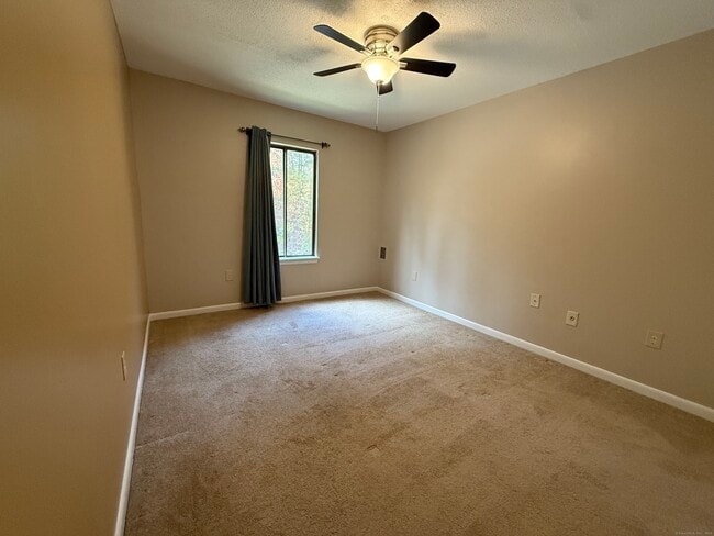 Building Photo - 175 Mill Pond Rd