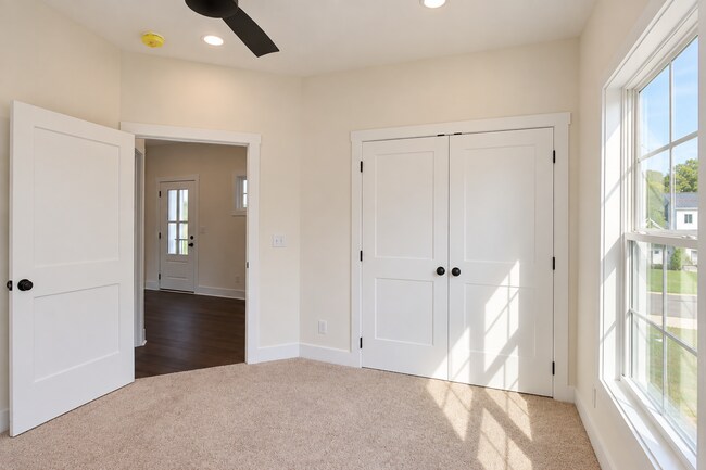 Building Photo - 511 Cottage Wy