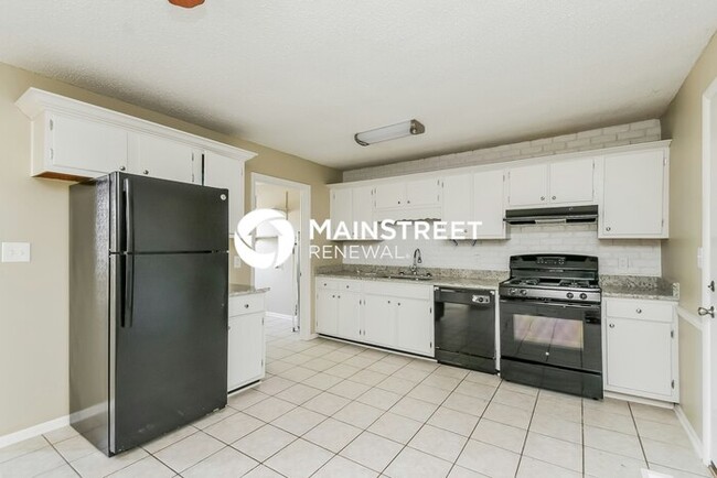 Building Photo - 3 Bedroom Pet-Friendly Home in Pinson, AL with Main Street Renewal