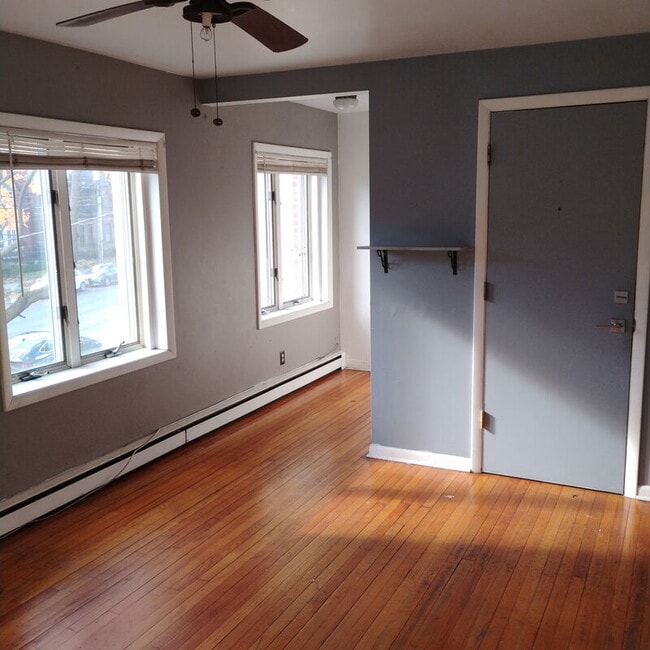 Building Photo - 13 Western Ave