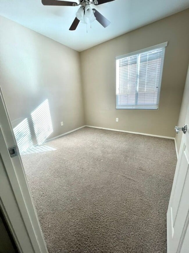 Building Photo - Beautiful Upgraded, single story home in a...