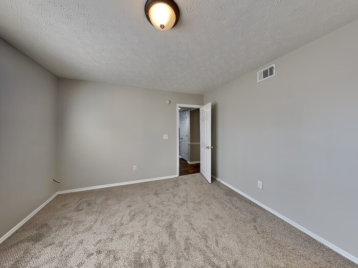 Building Photo - 2446 Kentwell Ln