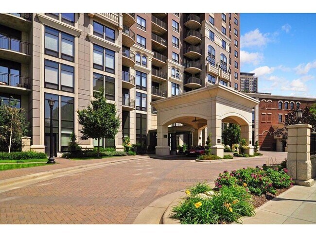 Building Photo - 500 E Grant St