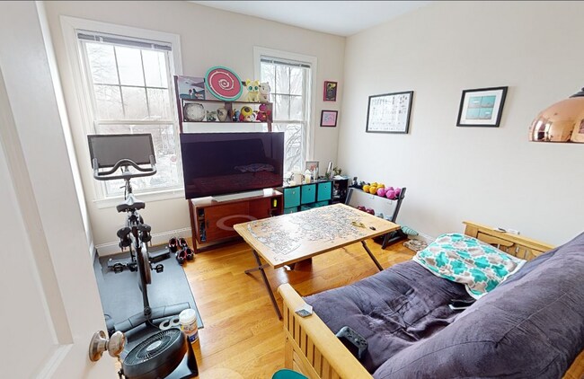 Building Photo - 8 Marney St