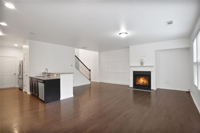 Building Photo - 268 Stone Park Dr