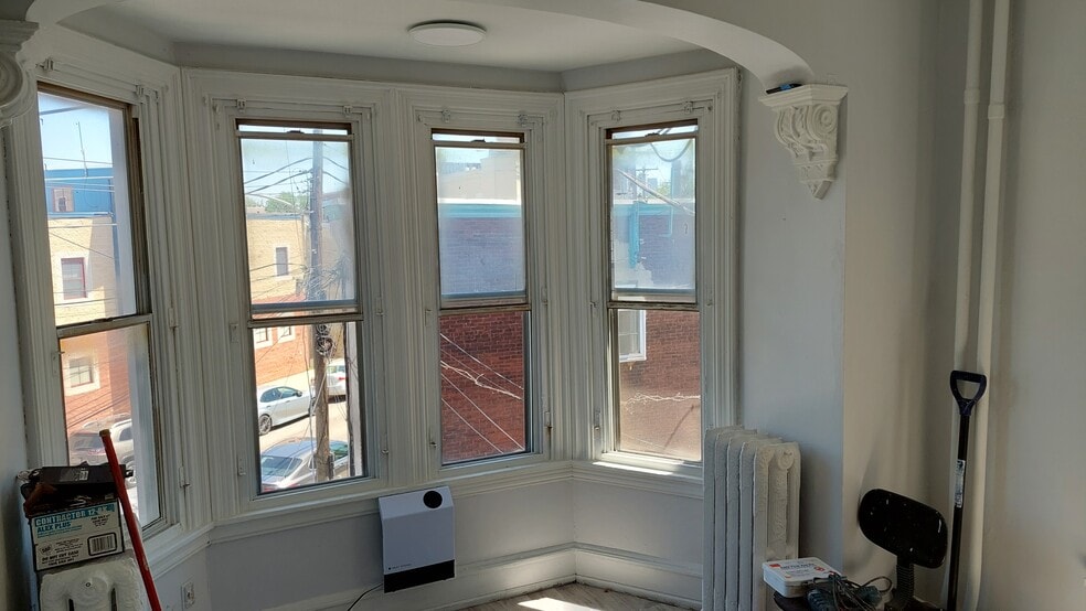 Building Photo - 505 N. 40th street